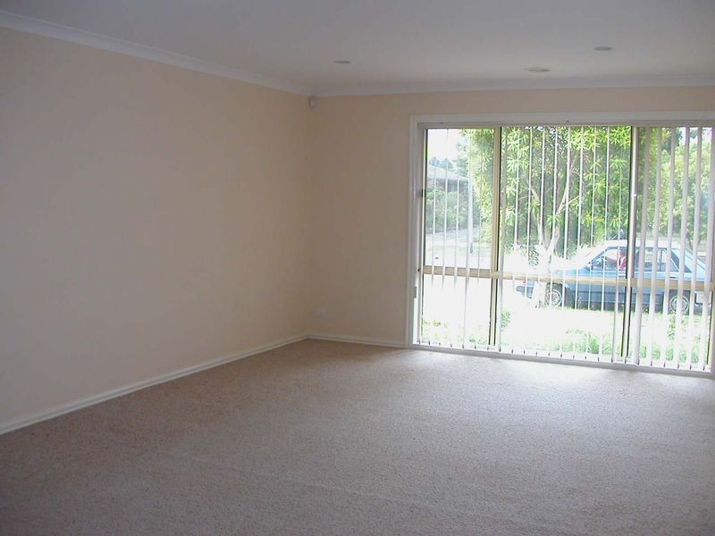 216 Dandelion Drive, Rowville VIC 3178