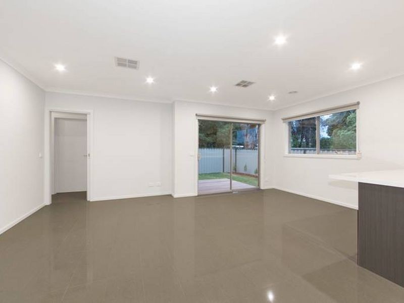 2/88 Loretto Avenue, Ferntree Gully VIC 3156