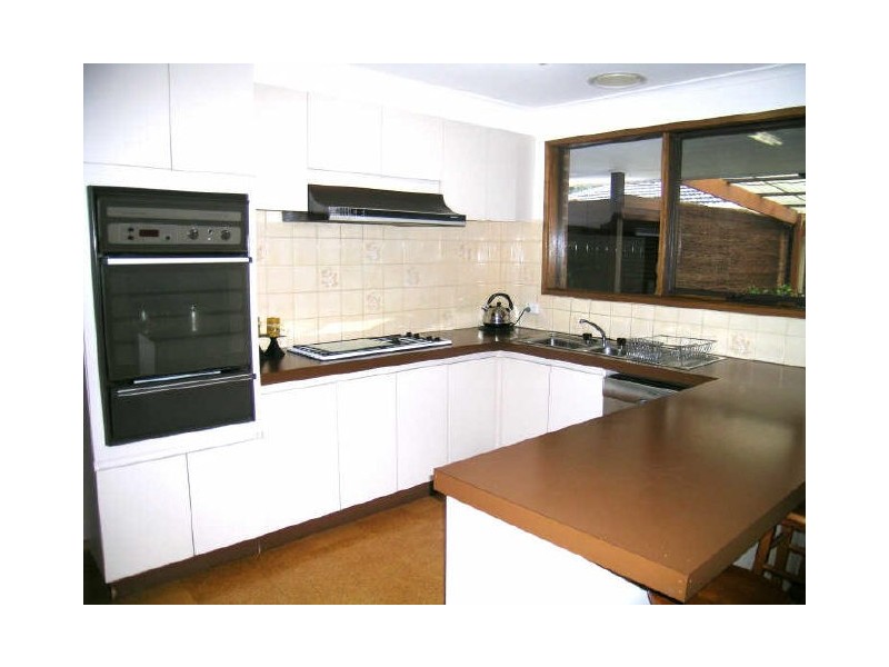 128 Dandelion Drive, Rowville VIC 3178