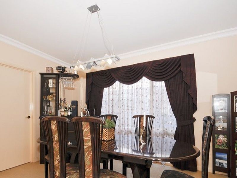 2 Subzero Close, Rowville VIC 3178