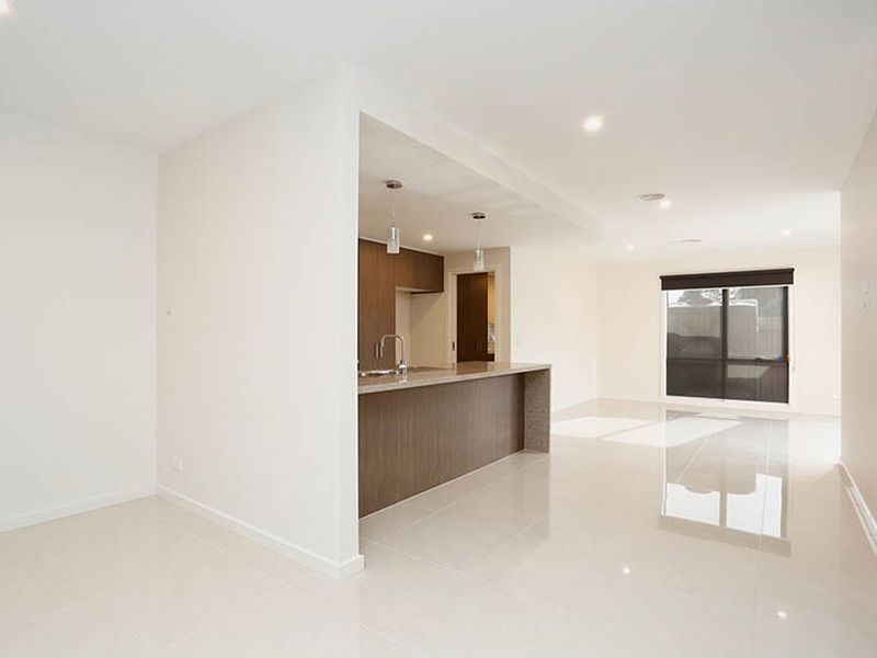 1 Prior Court, Rowville VIC 3178