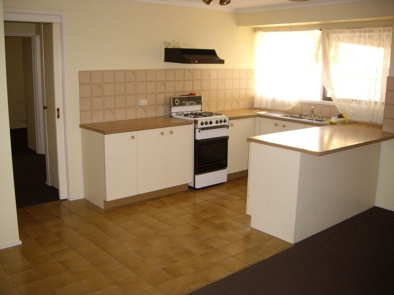 1A Spruce Drive, Rowville VIC 3178