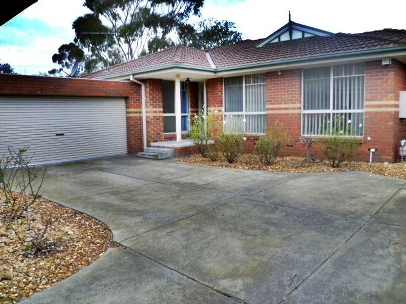 2/152 Dandelion Drive, Rowville VIC 3178