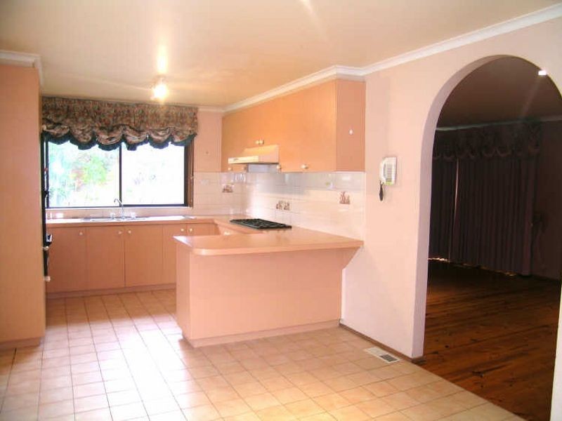 9 Settlers Court, Rowville VIC 3178