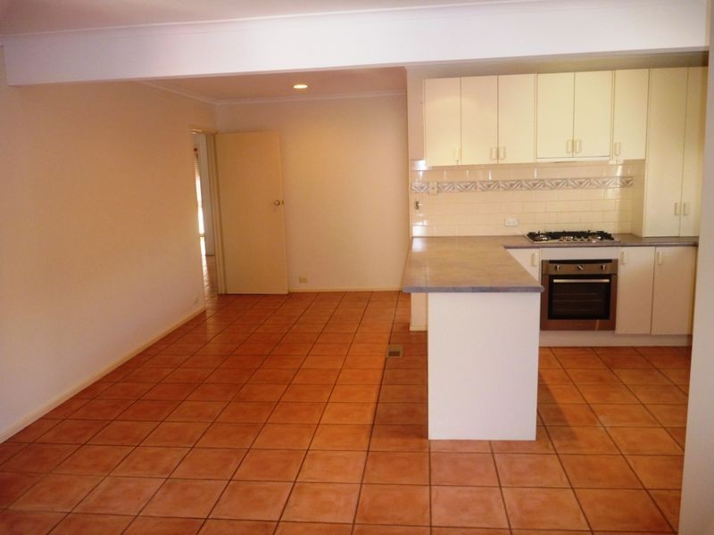 1/11 Fourth Avenue, Rowville VIC 3178