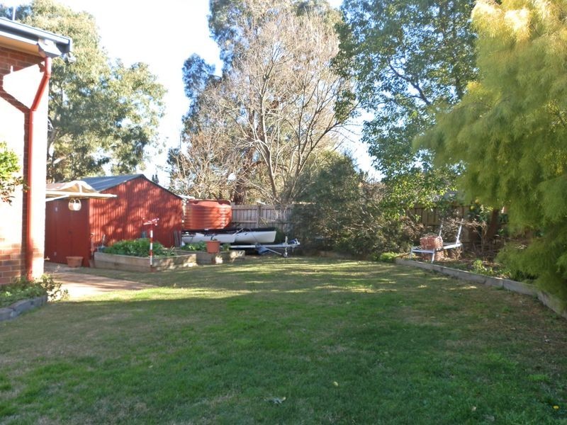 19 King Parade, Knoxfield VIC 3180