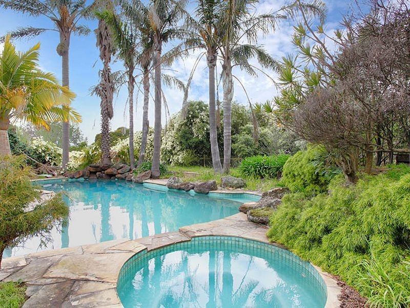 5 Fox Road, Narre Warren North VIC 3804