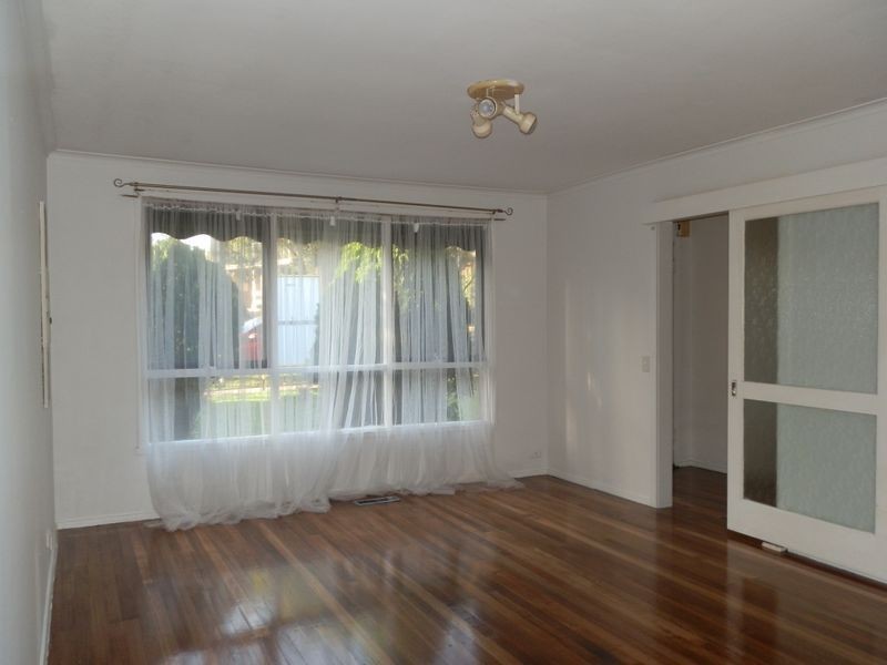 17 Fifth Avenue, Rowville VIC 3178