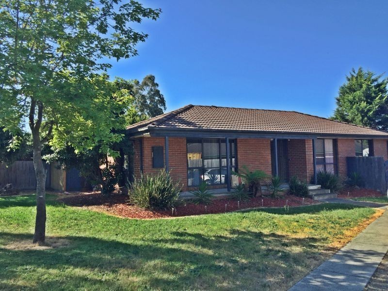 4 Valleyview Drive, Rowville VIC 3178