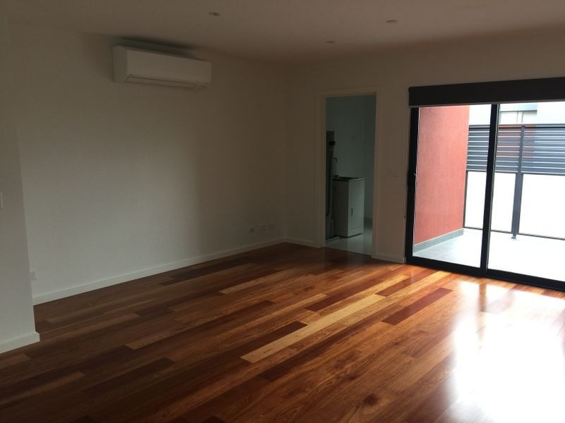 9 (106)/1098 Stud Road, Rowville VIC 3178