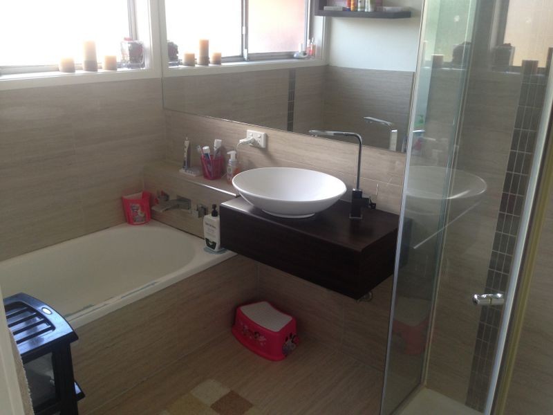 8 Eurella Crescent, Rowville VIC 3178