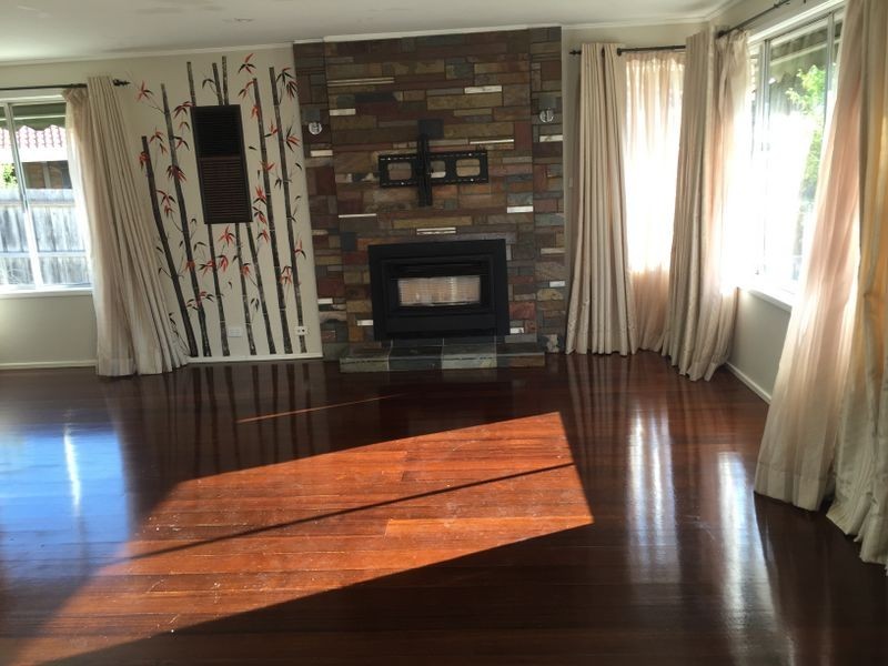 8 Eurella Crescent, Rowville VIC 3178