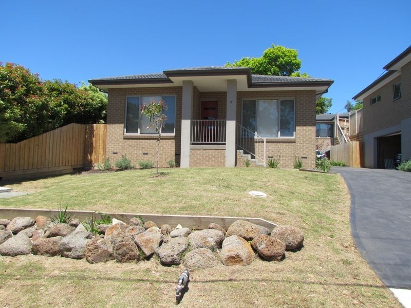 1/872 Waverley Road, Wheelers Hill VIC 3150