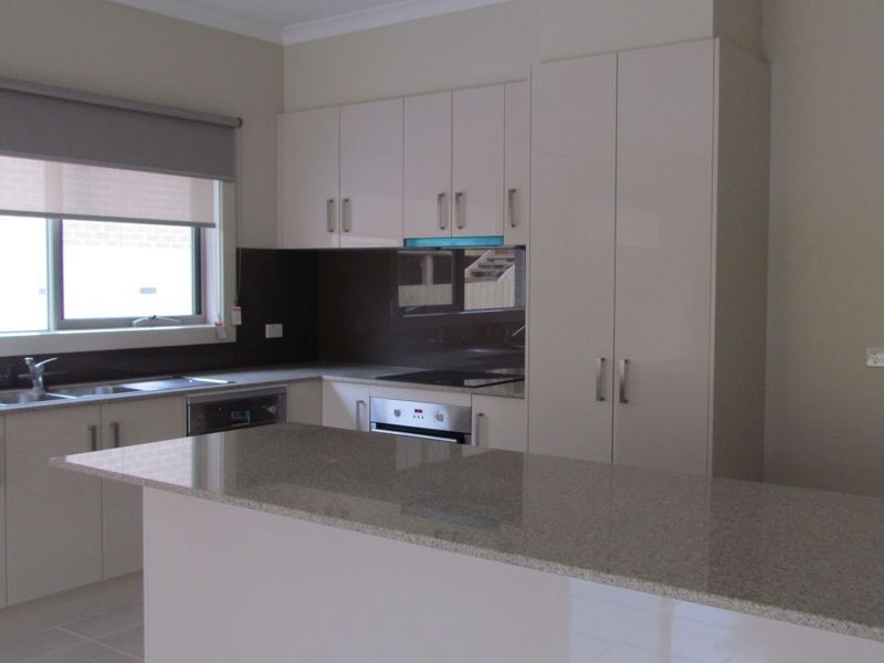 1/872 Waverley Road, Wheelers Hill VIC 3150