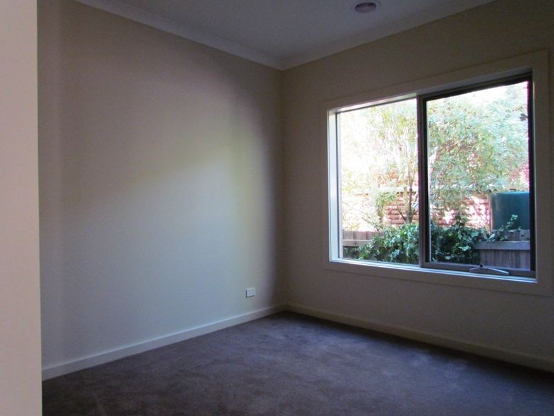 1/872 Waverley Road, Wheelers Hill VIC 3150