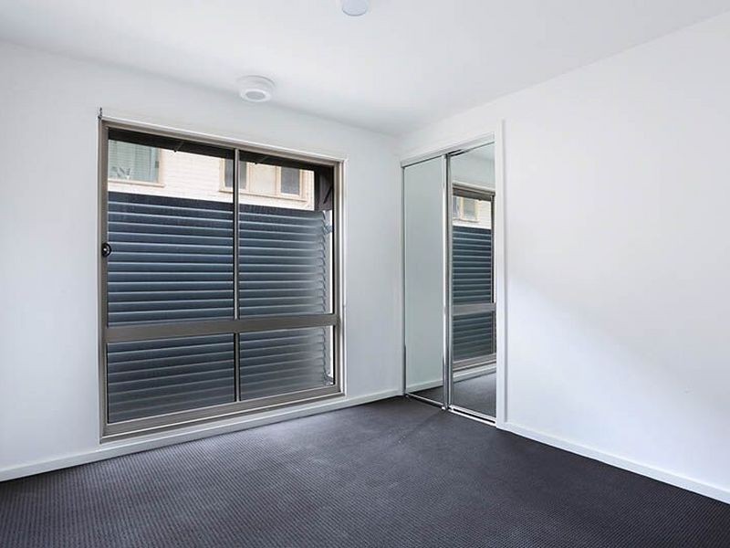 2 & 16/12 Close Avenue, Dandenong VIC 3175