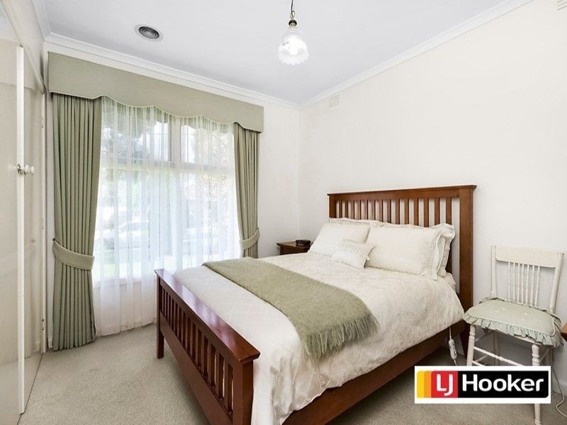 9 Ascot Court, Glen Waverley VIC 3150