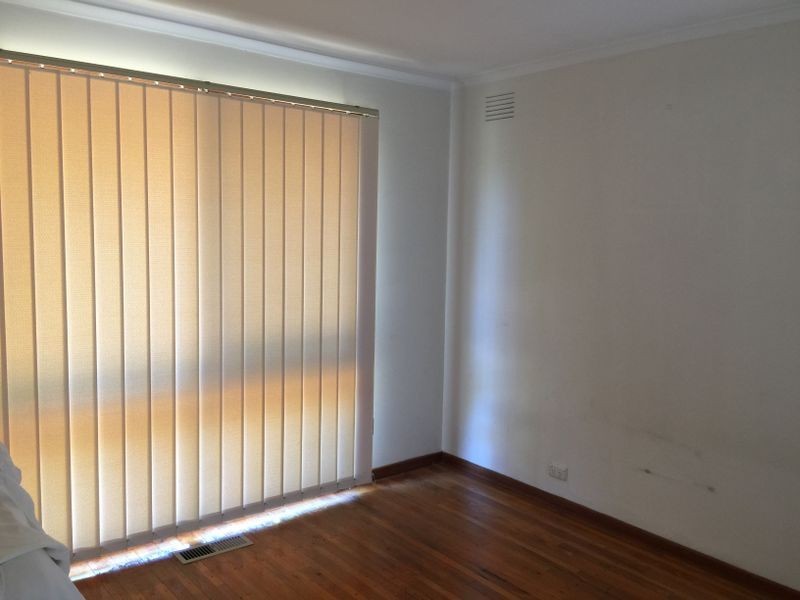 232 James Cook Drive, Endeavour Hills VIC 3802