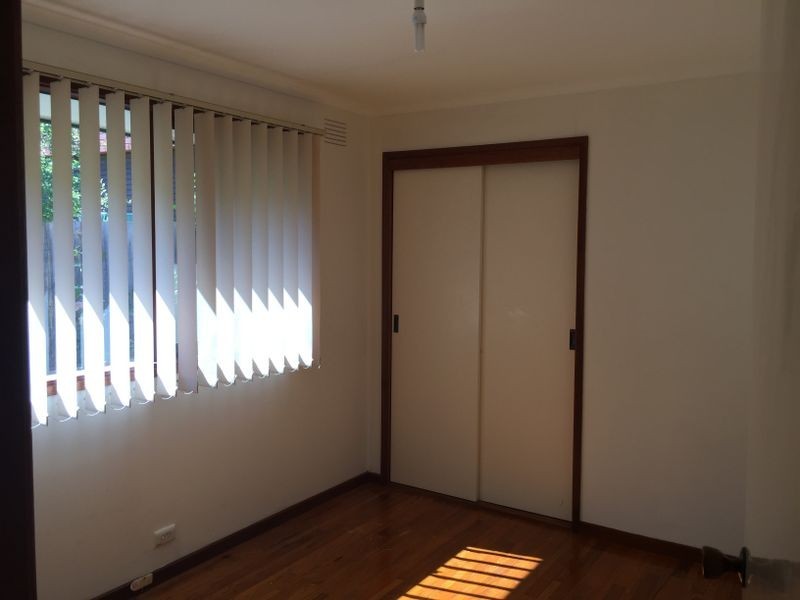 232 James Cook Drive, Endeavour Hills VIC 3802