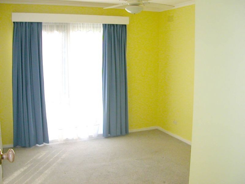 2/24 Cherrytree Rise, Knoxfield VIC 3180