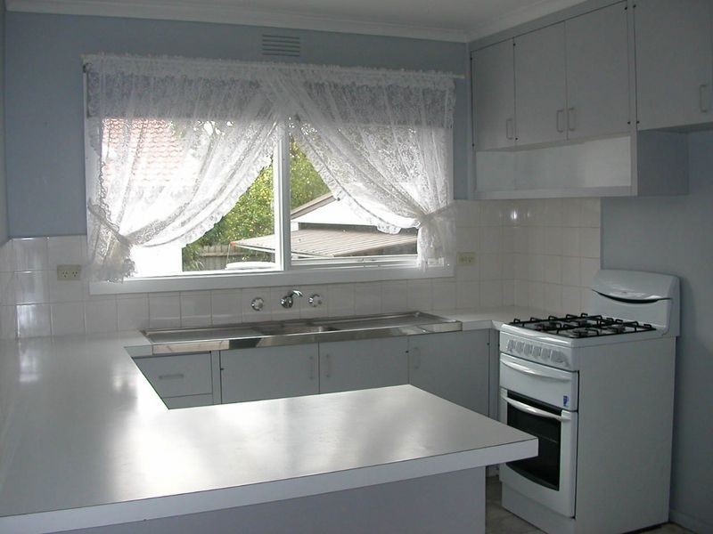 2/24 Cherrytree Rise, Knoxfield VIC 3180