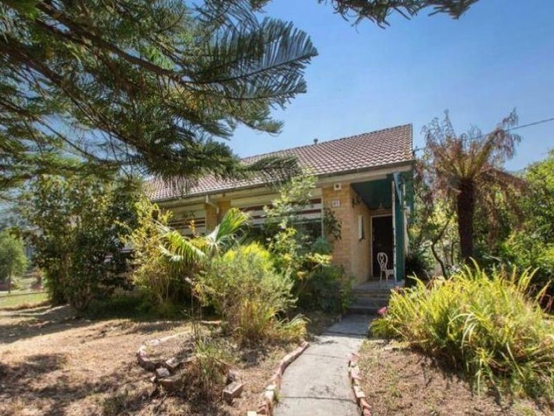 81 Rosemary Crescent, Frankston North VIC 3200