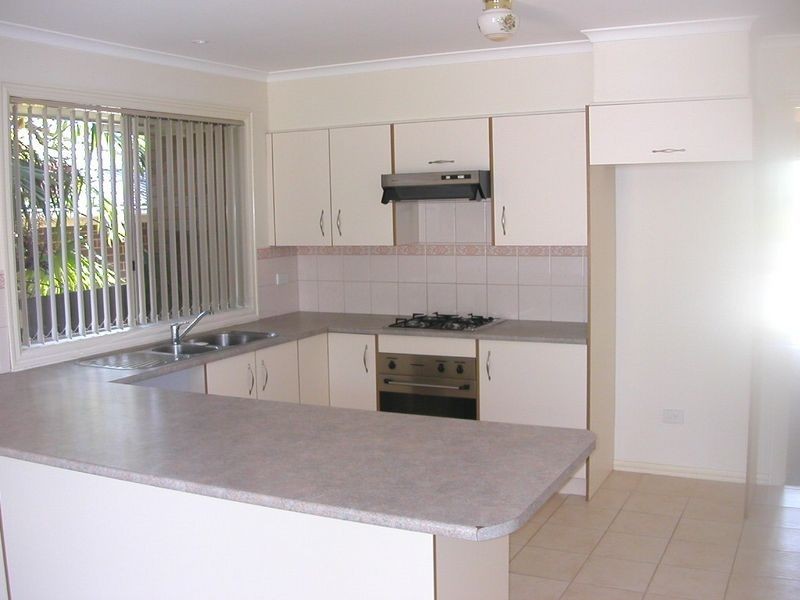 1/13 Lakeview Avenue, Rowville VIC 3178