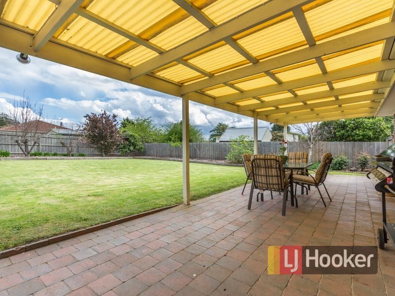 12 Ivan Crescent, Hampton Park VIC 3976