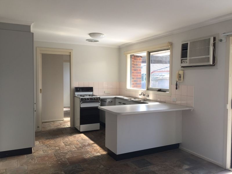 268 Dandelion Drive, Rowville VIC 3178