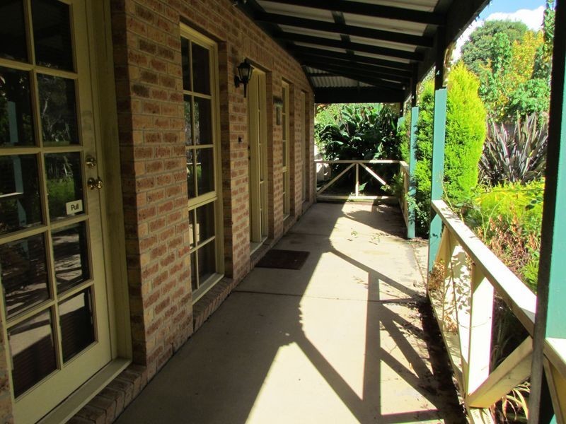 8 Cromwell Drive, Rowville VIC 3178