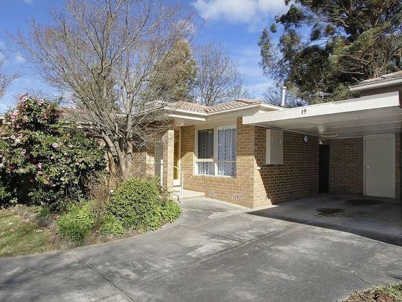 2/19 Acacia Road, Upper Ferntree Gully VIC 3156