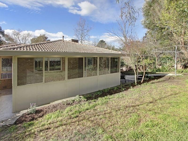 2/19 Acacia Road, Upper Ferntree Gully VIC 3156