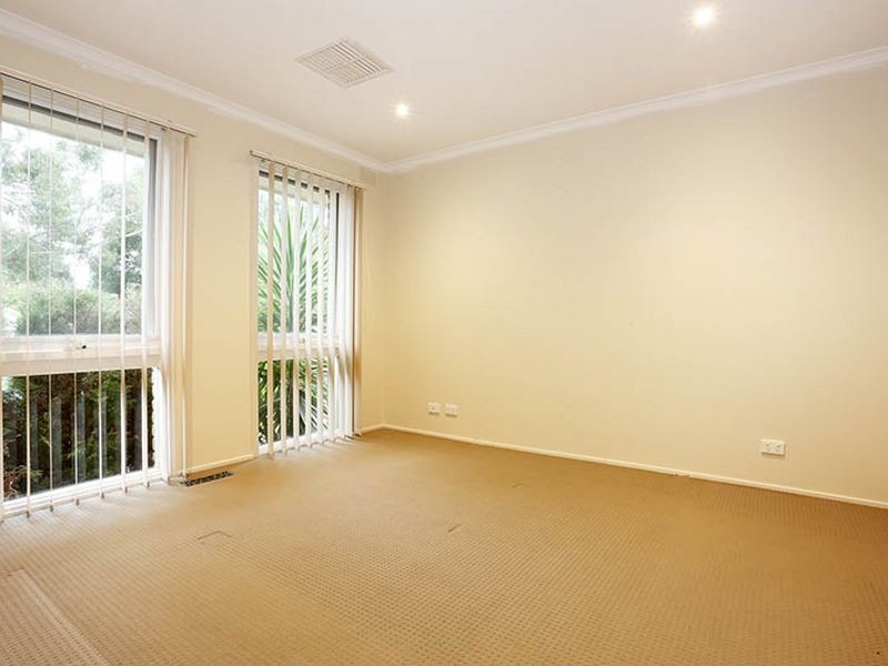 8 Wentworth Avenue, Rowville VIC 3178