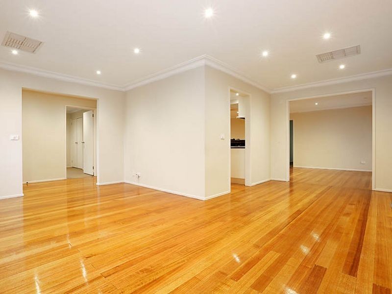 8 Wentworth Avenue, Rowville VIC 3178