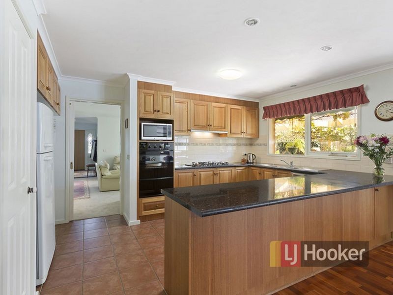 6 Dalmatia Court, Rowville VIC 3178