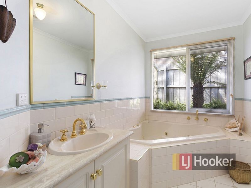 6 Dalmatia Court, Rowville VIC 3178
