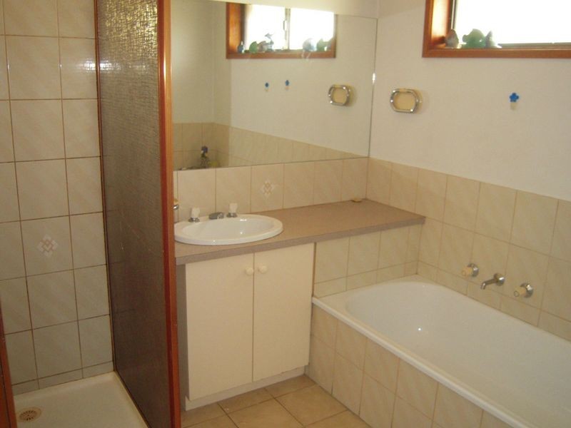 6 Linnel Court, Rowville VIC 3178