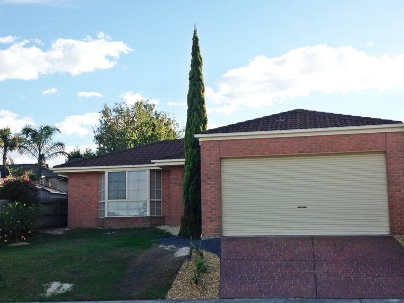 74 Hinrichsen Drive, Hallam VIC 3803