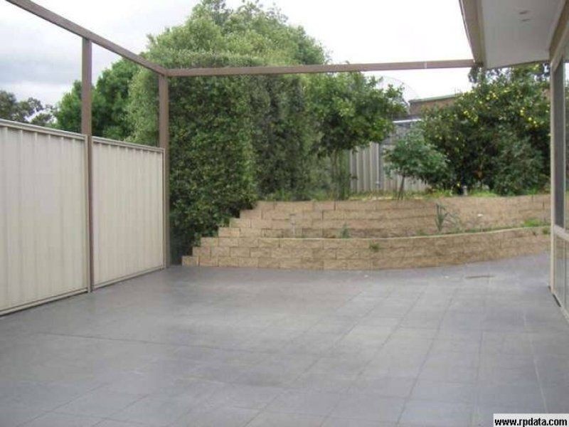 38 Scotsburn Way, Endeavour Hills VIC 3802