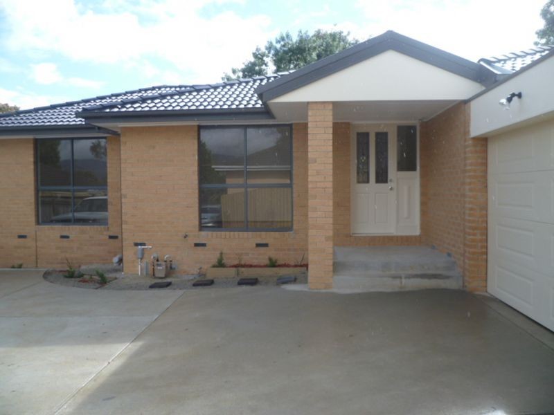 2/24 Illawara Crescent, Bayswater North VIC 3153