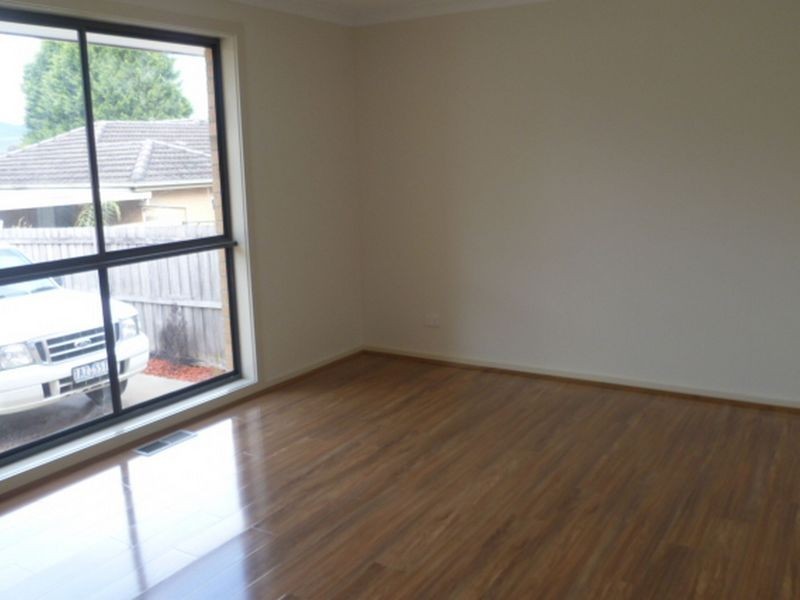 2/24 Illawara Crescent, Bayswater North VIC 3153