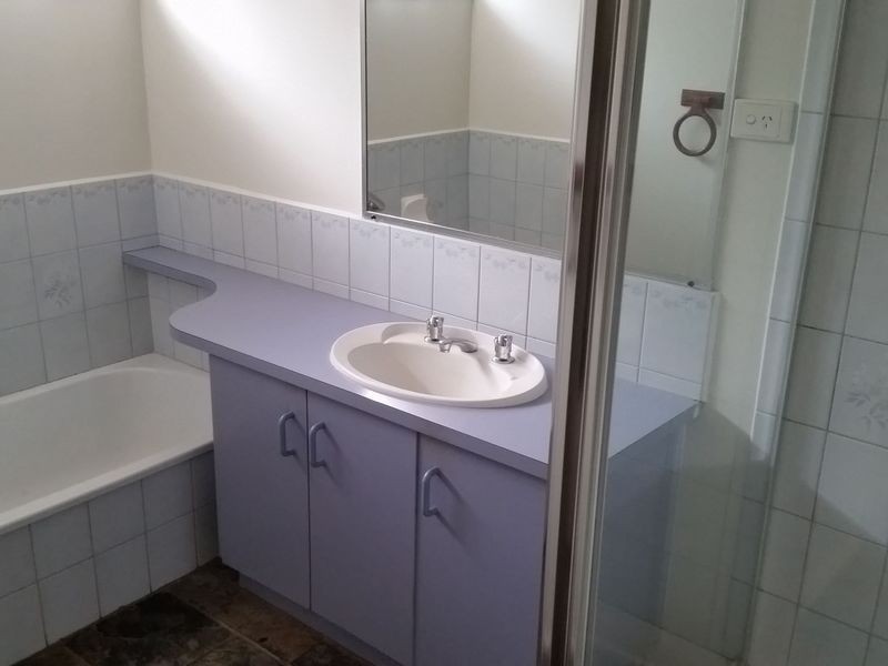 28 Howey Road, Pakenham VIC 3810