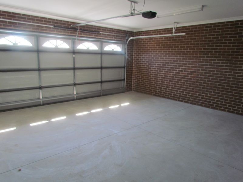 2/25 Henty Street, Pakenham VIC 3810