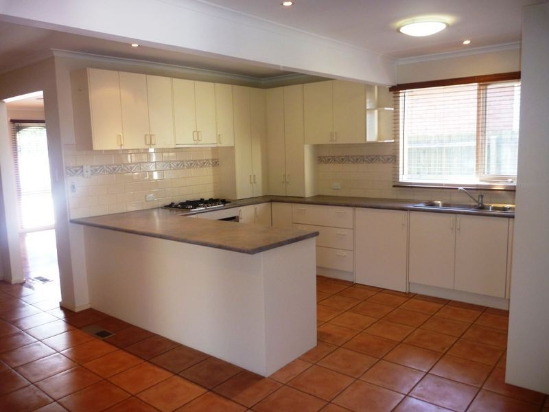 1/11 Fourth Avenue, Rowville VIC 3178