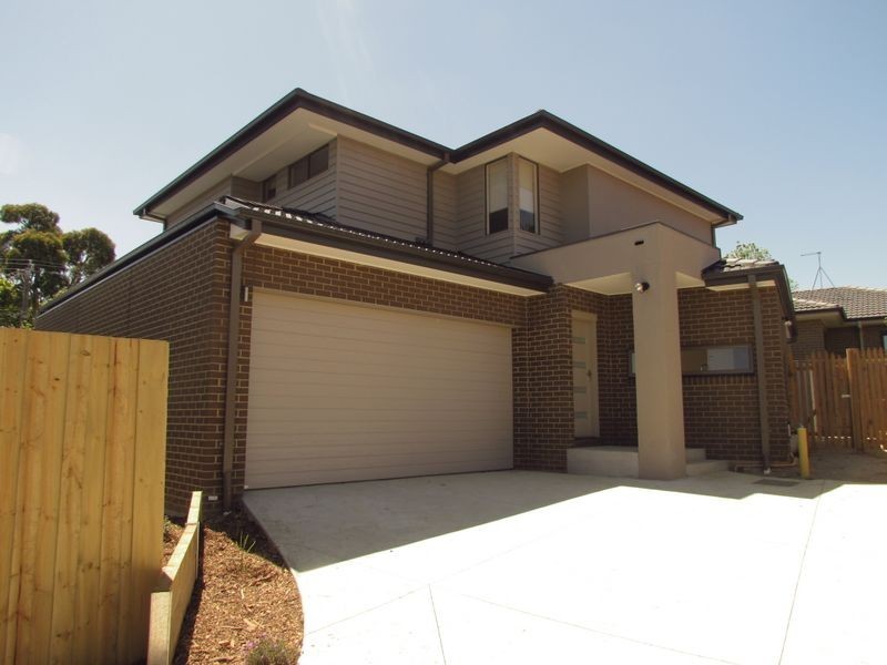 2/8 Eurella Cres, Rowville VIC 3178