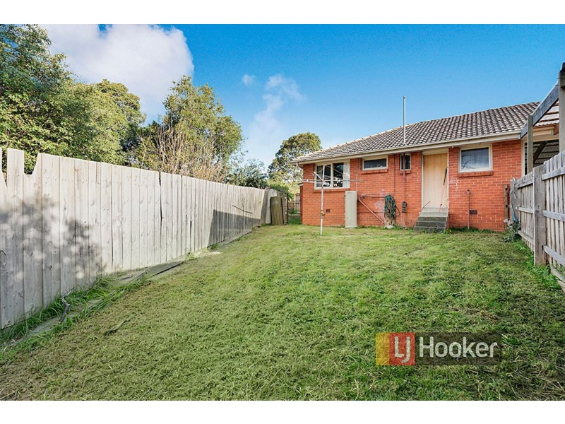 4/8 Simpson Rd, Ferntree Gully VIC 3156