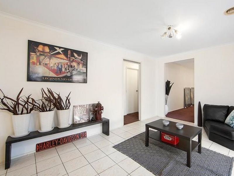 1 Kendall Dr, Narre Warren VIC 3805