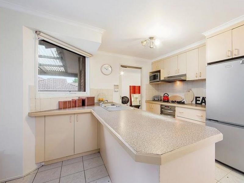 1 Kendall Dr, Narre Warren VIC 3805