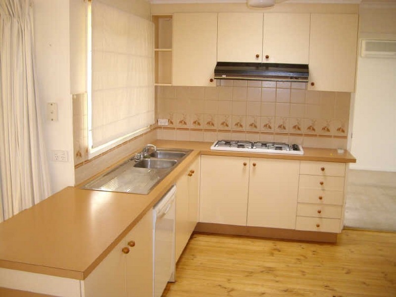 8 Tanya Court, Rowville VIC 3178