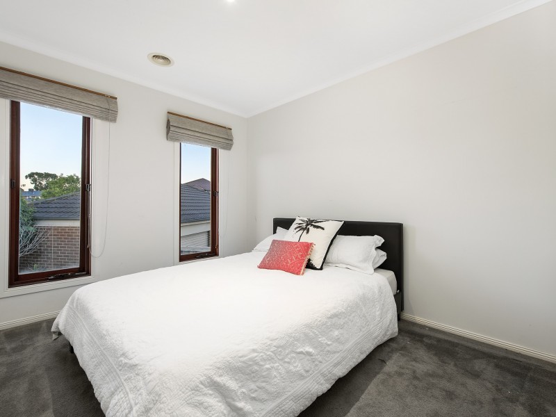 2 Parkside Circuit, Scoresby VIC 3179